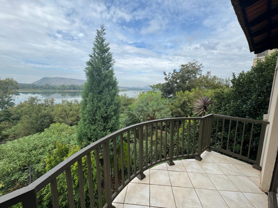 4 Bedroom Property for Sale in Birdwood Estate North West